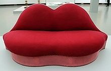 ספה בצורת שפתיים