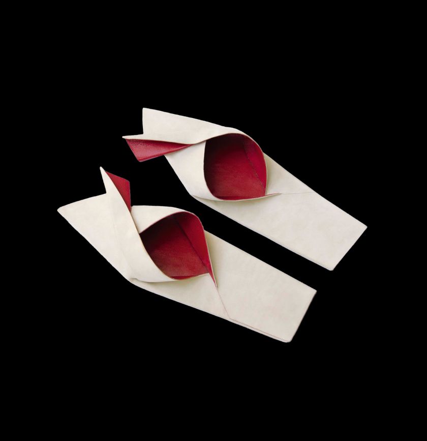 נעלים, 2006